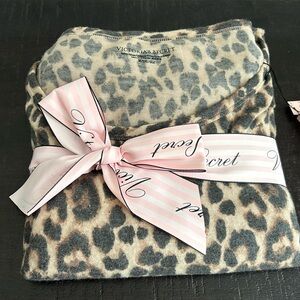 Victoria’s Secret Cozy Jogger Set